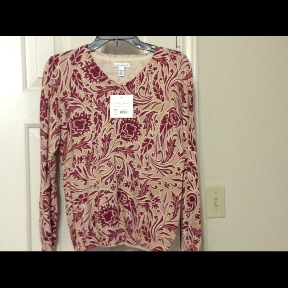 New PS Croft & Barrow V-neck wine beige sweater